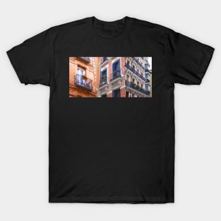 beautiful windows of Madrid T-Shirt